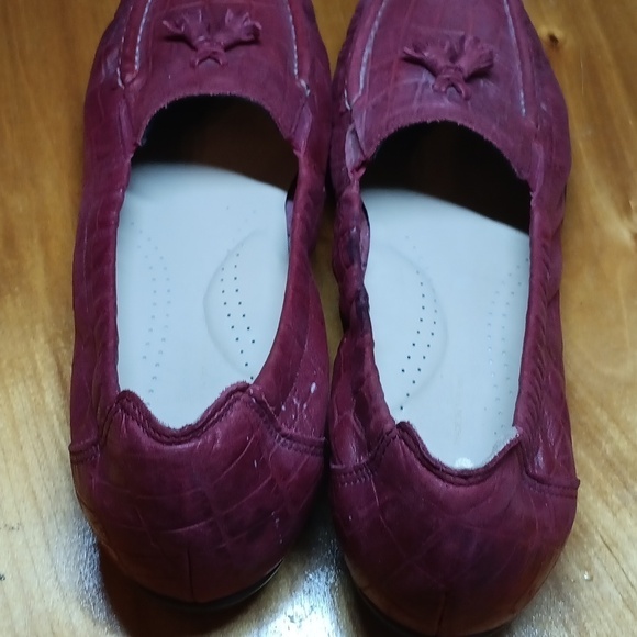 SAS red women's loafers size 11 - Picture 3 of 9